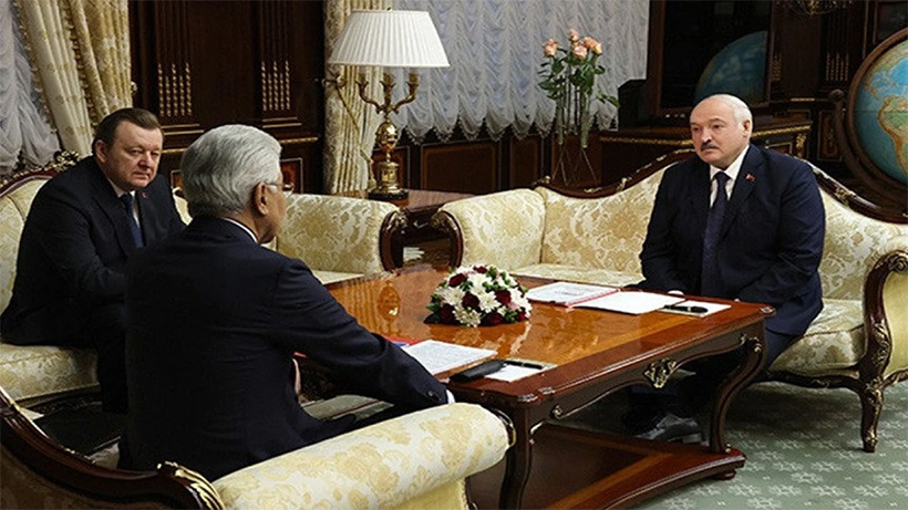 "Отсидеться не получится" – Лукашенко высказался Тасмагамбетову про военный конфликт Украины и РФ